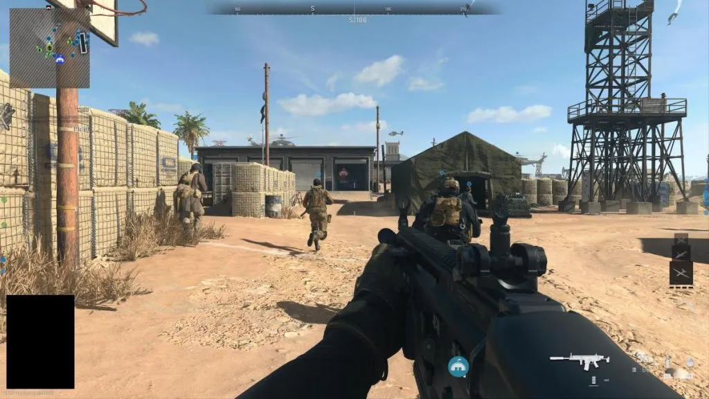 a pov shot of the player in Taraq in MW2 Invasion mode