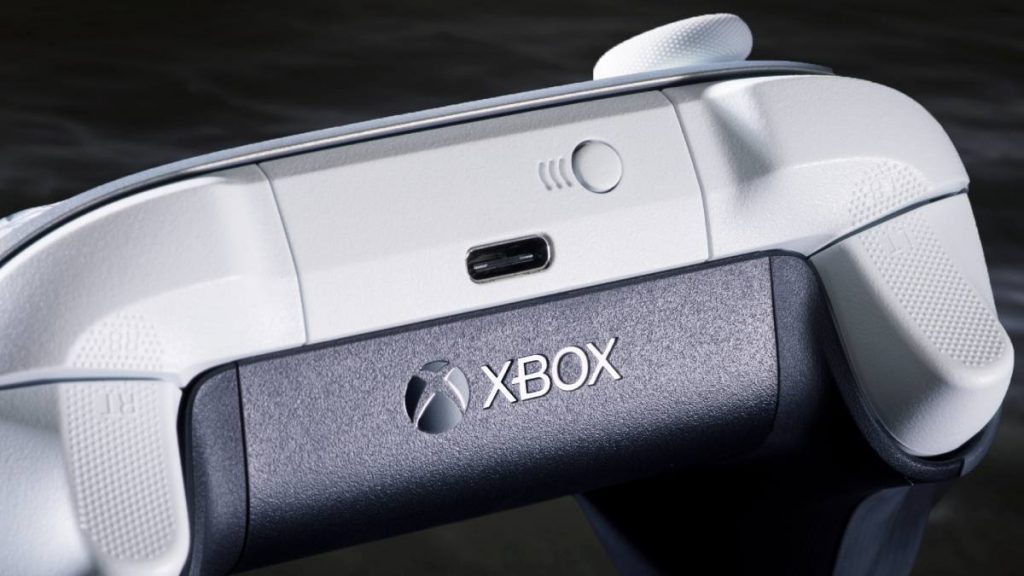 the Xbox logo on the Lunar Shift Wireless Controller