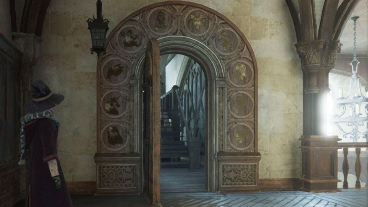 the faculty tower door puzzle in Hogwarts Legacy