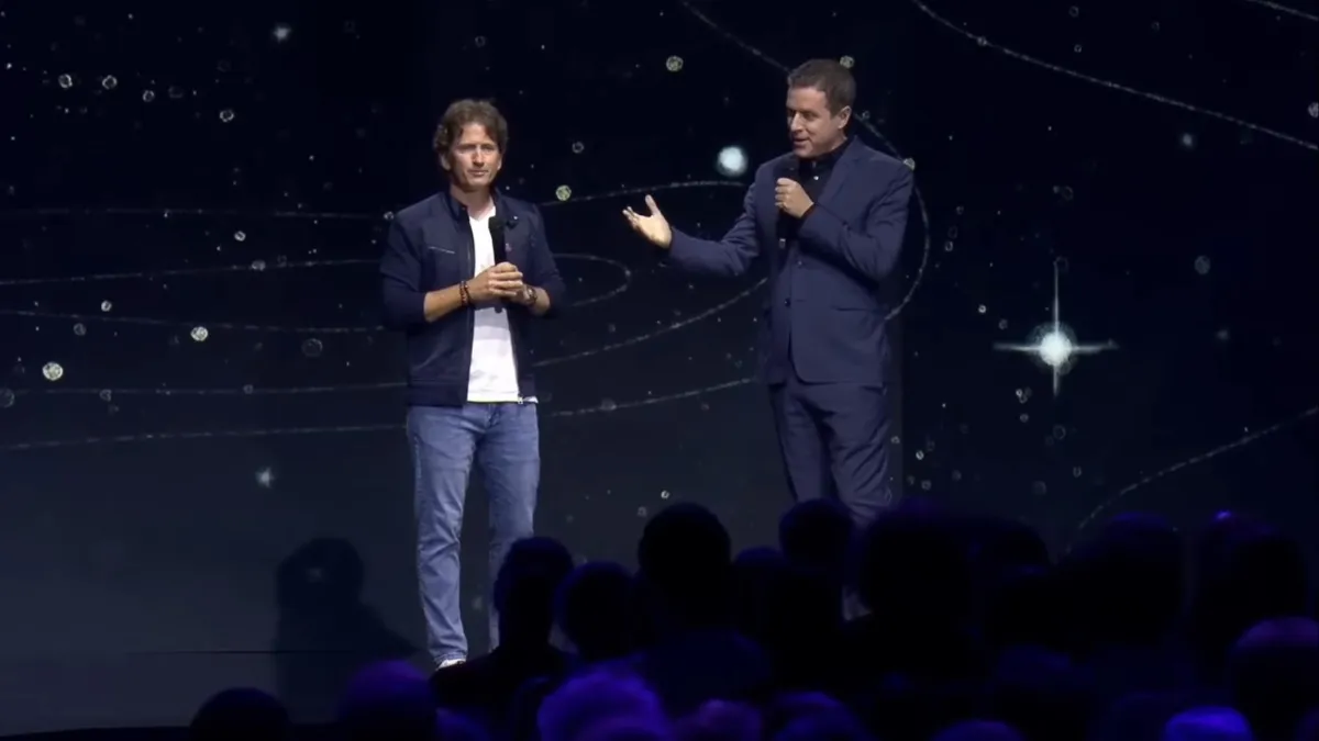 Todd Howard and Geoff Keighley on stage at Gamescom 2023 talking about Starfield