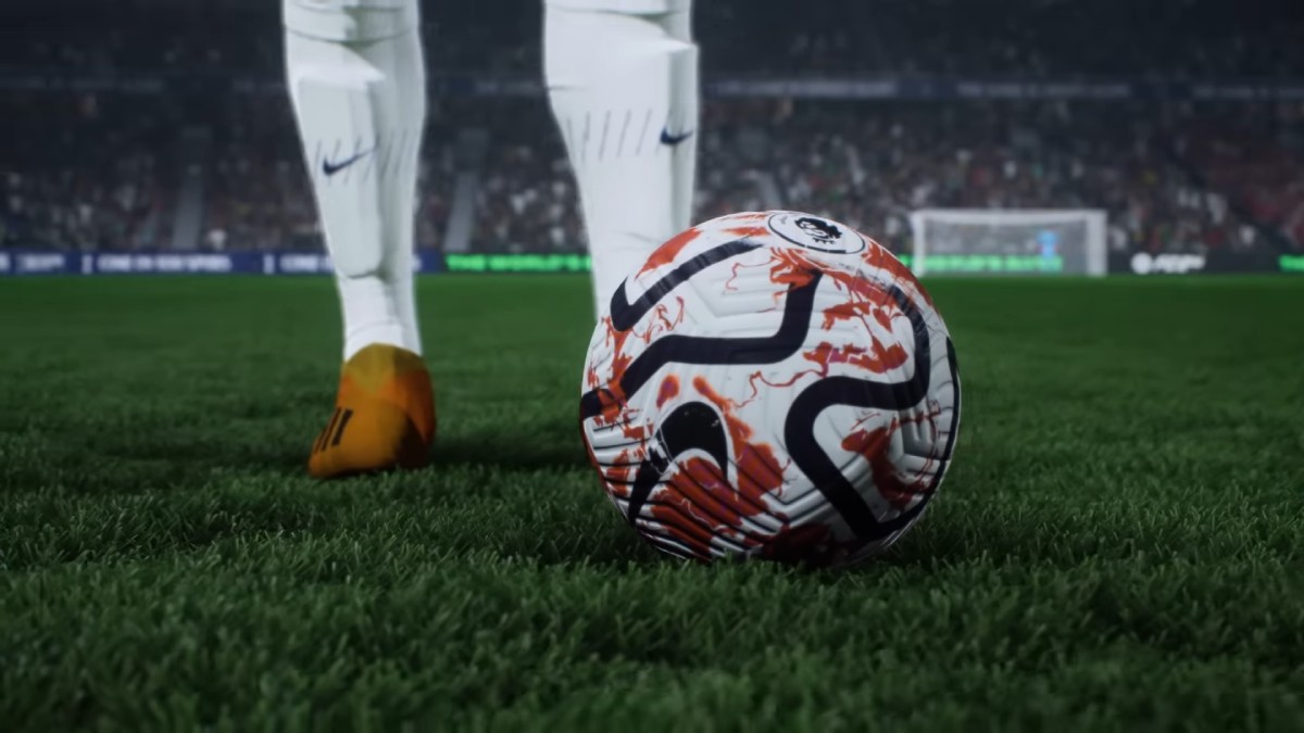 EA FC 24 Ball at players feet
