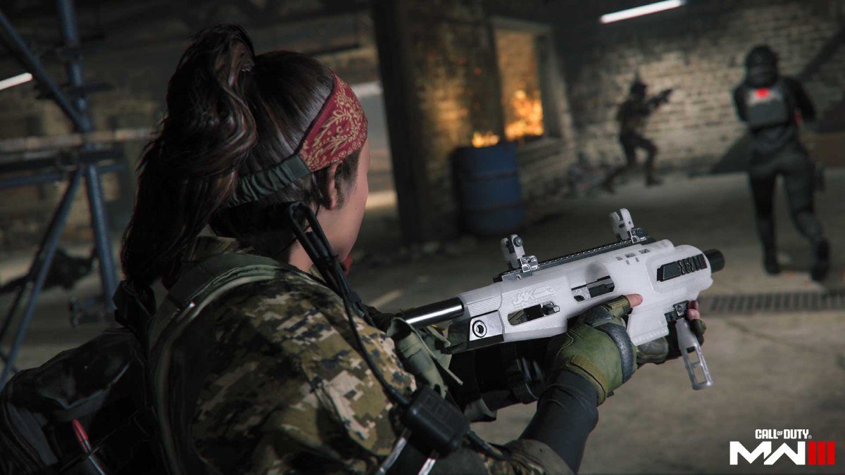 Woman with SMG in MW3 Beta