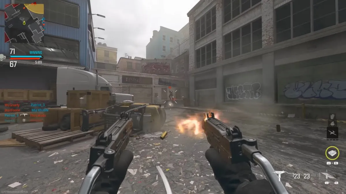 Akimbo WSP Stinger in multiplayer match in Skidrow in MW3